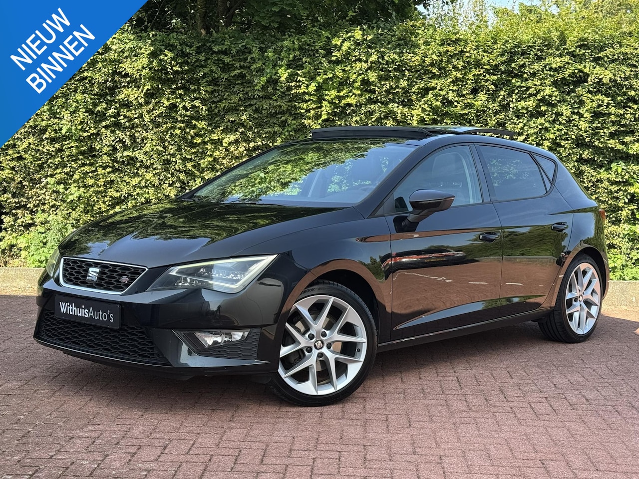 Seat Leon - 1.4 TSI 140PK FR Panoramadak 18inch Performance - AutoWereld.nl