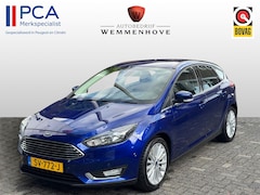 Ford Focus - 1.0 Titanium Airco/Lichtmetalen velgen/Navi/Parkeersensoren