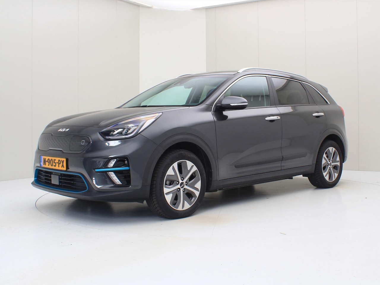 Kia e-Niro - ExecutiveLine 204pk [ WARMTEPOMP+SCHUIFDAK+STOELVENTILATIE+JBL+BLIS+STUUR/STOELVERWARMING - AutoWereld.nl