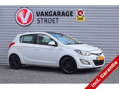Hyundai i20 - 1.2i Go | ac | zwart dak | l.m.velg | led dagrij | jaarbeurt |