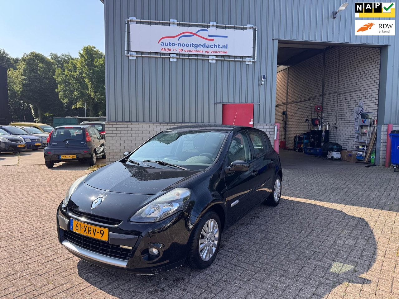 Renault Clio - 1.2 TCe Collection NIEUWE DISTRIBUTIERIEM - AutoWereld.nl