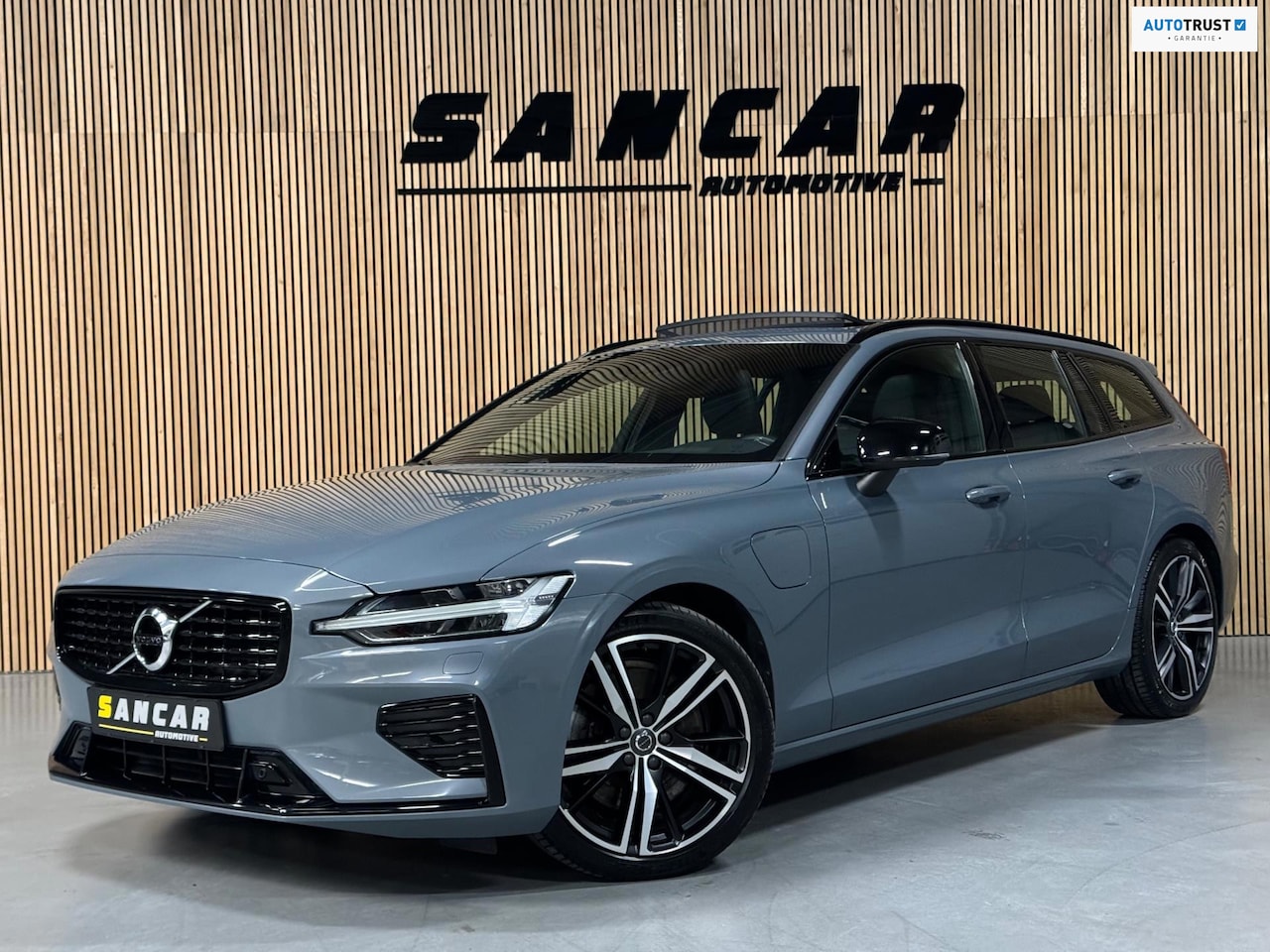 Volvo V60 - 2.0 T8 Recharge AWD R-Design NEW MODEL LONG RANGE 455 PK|PANO|H&K|STOELVENTILATIE|FUL LED| - AutoWereld.nl