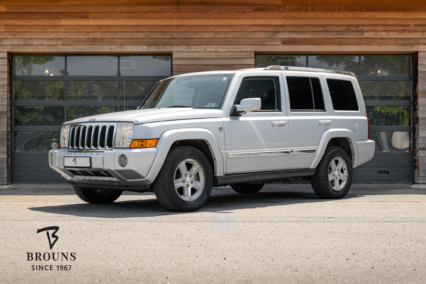 Jeep Commander - 4.7 V8 Sport | 1e. eig. | S/K Dak | 4x Stoelverw | Boston Premium Sound | - AutoWereld.nl
