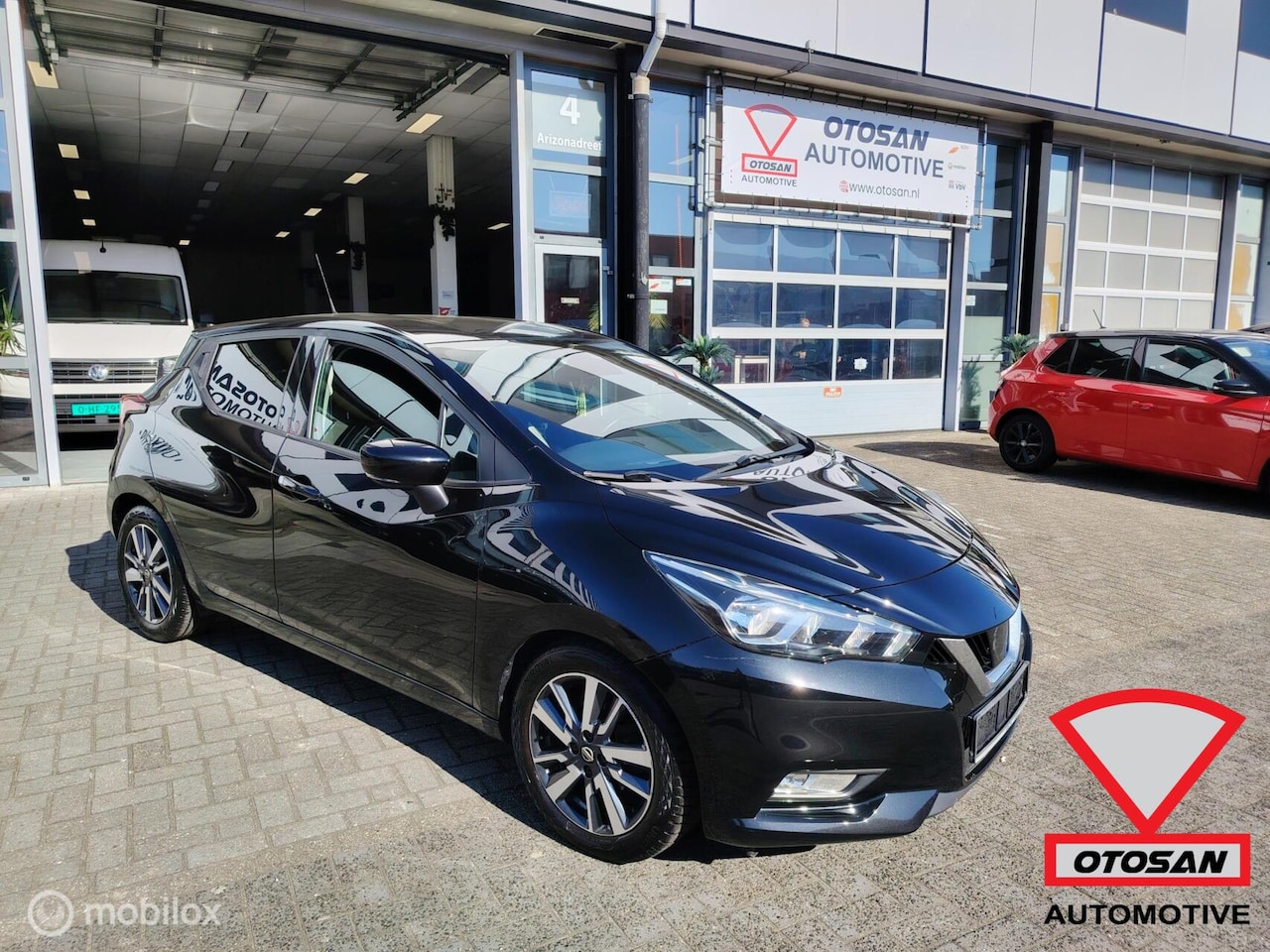 Nissan Micra - 1.2 Visia N design Achter schade! Airbags ok - AutoWereld.nl