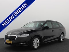 Skoda Octavia Combi - 1.0 TSI Business Edition TREKHAAK / CARPLAY / SFEERVERLICHTING / NAVI / CLIMA / PDC / BLUE