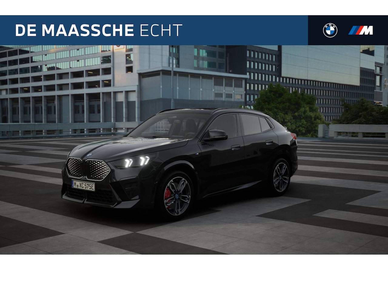 BMW iX2 - eDrive20 High Executive M Sport / Panoramadak / Trekhaak / Sportstoelen / Adaptieve LED / - AutoWereld.nl