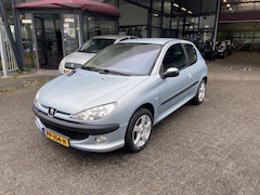 Peugeot 206 - 1.4 One-line