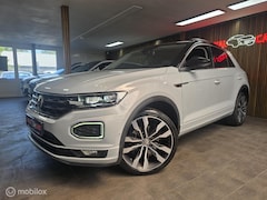 Volkswagen T-Roc - 1.5 TSI Sport R Line/ ACC/ Virtual/ Park.hulp