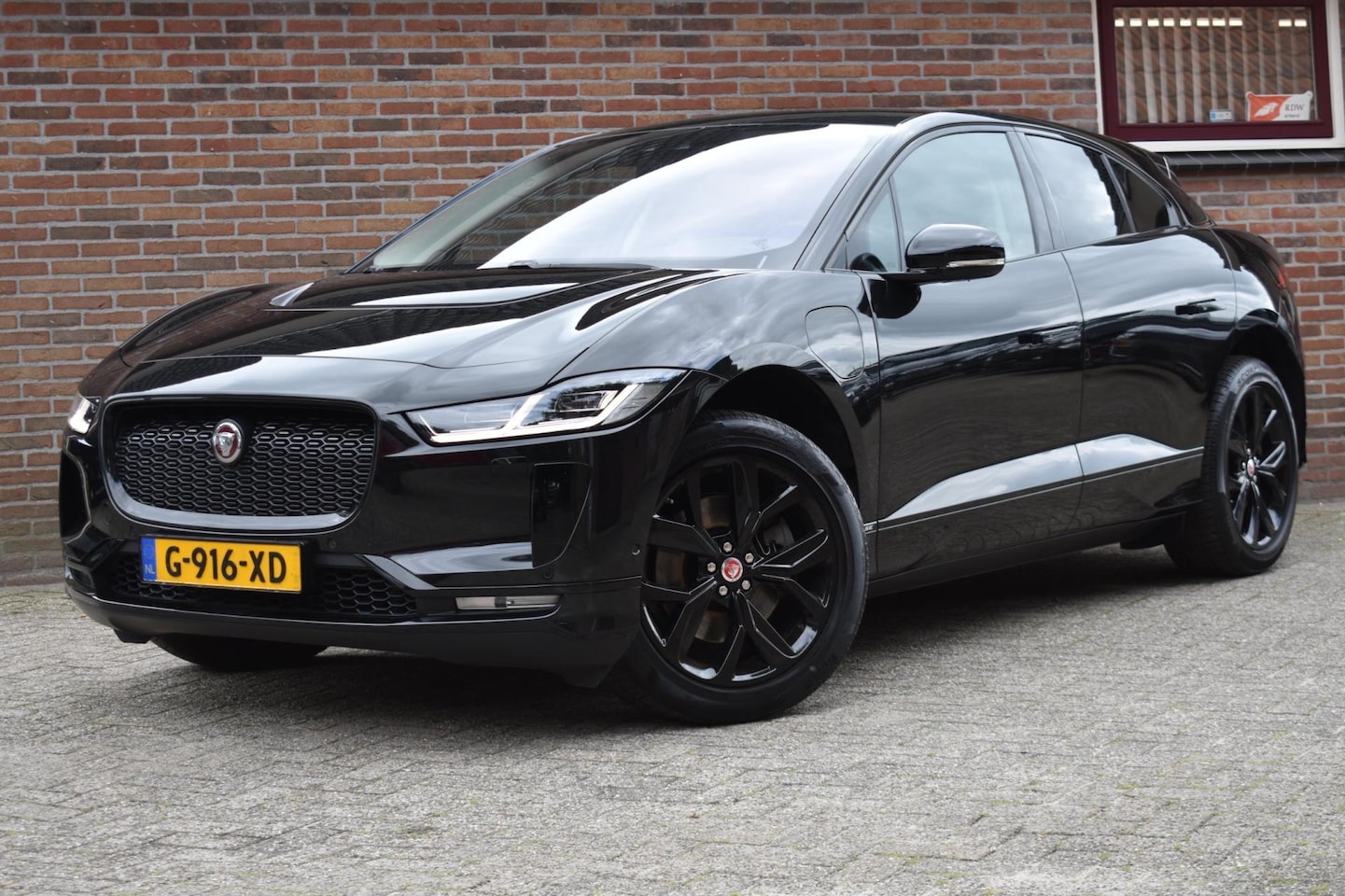 Jaguar I-PACE - EV400 Business Edition SE 90 kWh '19 BTW Pano Clima Leder Navi Cruise - AutoWereld.nl