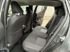 Toyota C-HR - 2.0 HYBRID DYNAMIC 184PK NAVI PARK-SENSOREN APPLE/ANDROID 18" LM-VELGEN ALL-SEASONS LED KE