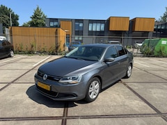 Volkswagen Jetta - 1.4 TSI Hybrid Comfortline