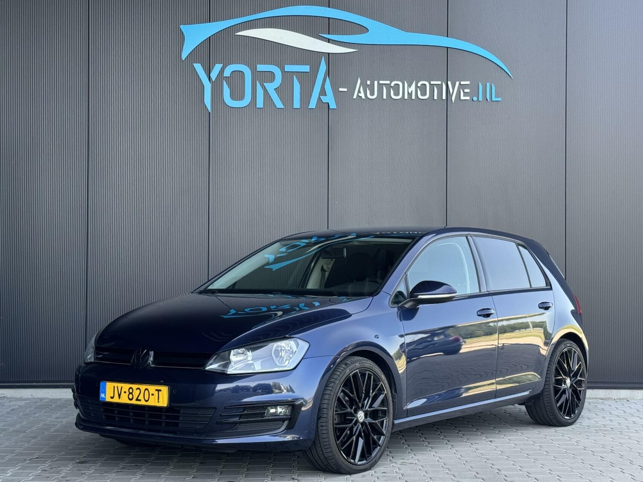 Volkswagen Golf - 1.0 TSI Comfortline AUTOMAAT*NL AUTO*CARPLAY*CRUISE*19 inch - AutoWereld.nl