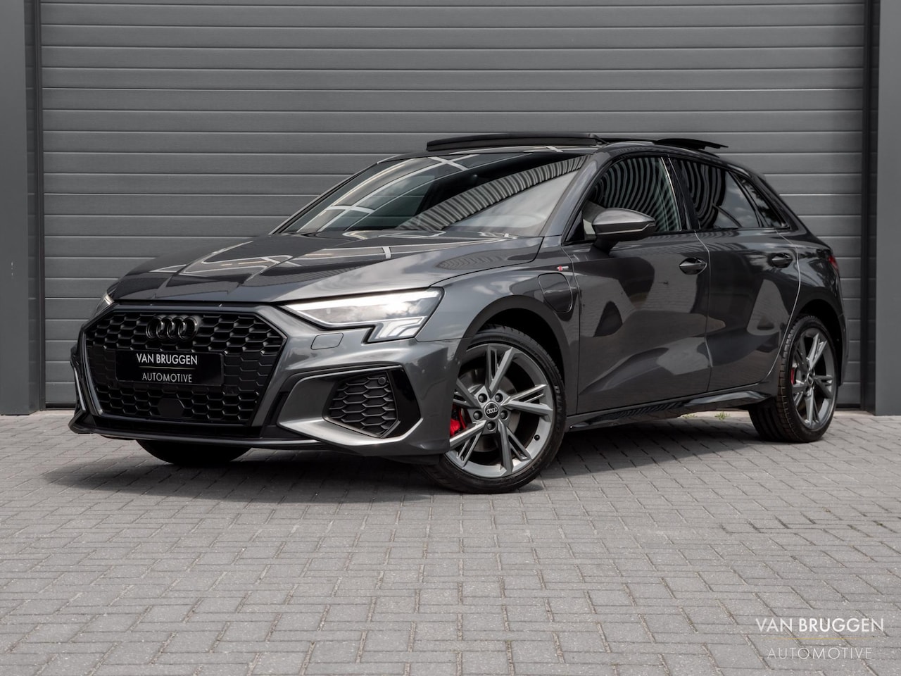 Audi A3 Sportback - 40 TFSI E S-Line Pano ACC S3 CarPlay 1e Eig BTW 18" - AutoWereld.nl