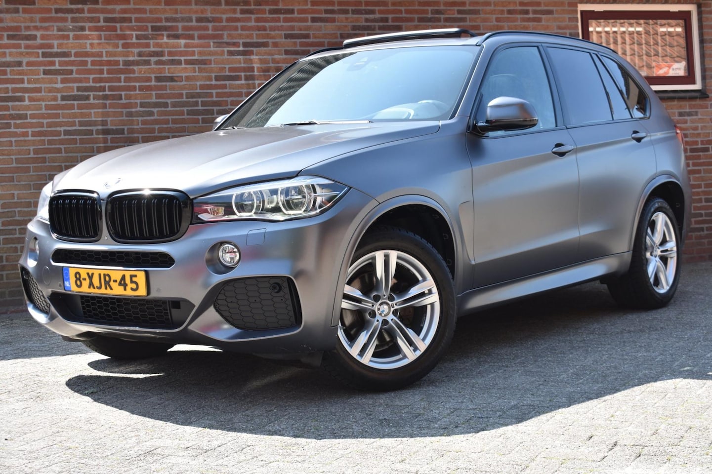 BMW X5 - XDrive30d High Executive '14 LED Pano Leder Clima Cruise - AutoWereld.nl