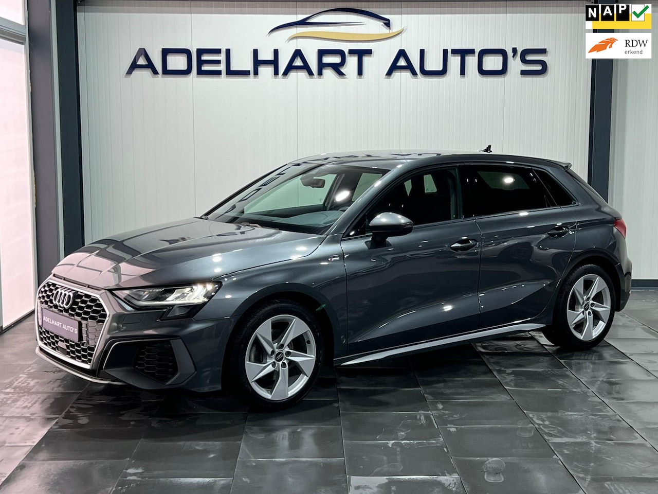 Audi A3 Sportback - 30 TFSI S Line edition Automaat / Navigatie full map / Digital Cockpit / Cruise control / - AutoWereld.nl