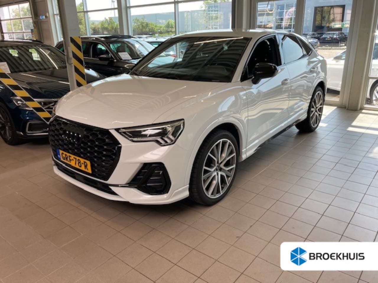 Audi Q3 Sportback - 35 TFSI S Edition 150pk AUTOMAAT | Dodehoekdetectie | Sonos audio  | Camera achter | Cruis - AutoWereld.nl