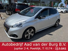Peugeot 208 - 110pk 1.2 GT-line , 5 deurs Navigatie en Camera achter , Parkeerhulp achter , Ramen & spie