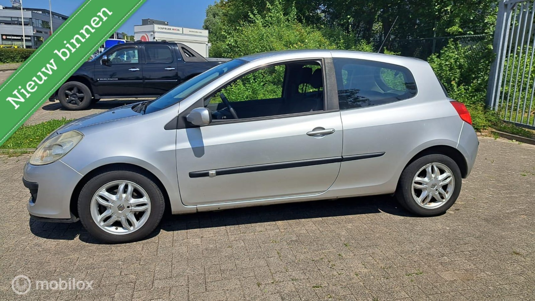 Renault Clio - 1.2-16V Dynamique Comfort 1.2-16V Dynamique Comfort - AutoWereld.nl