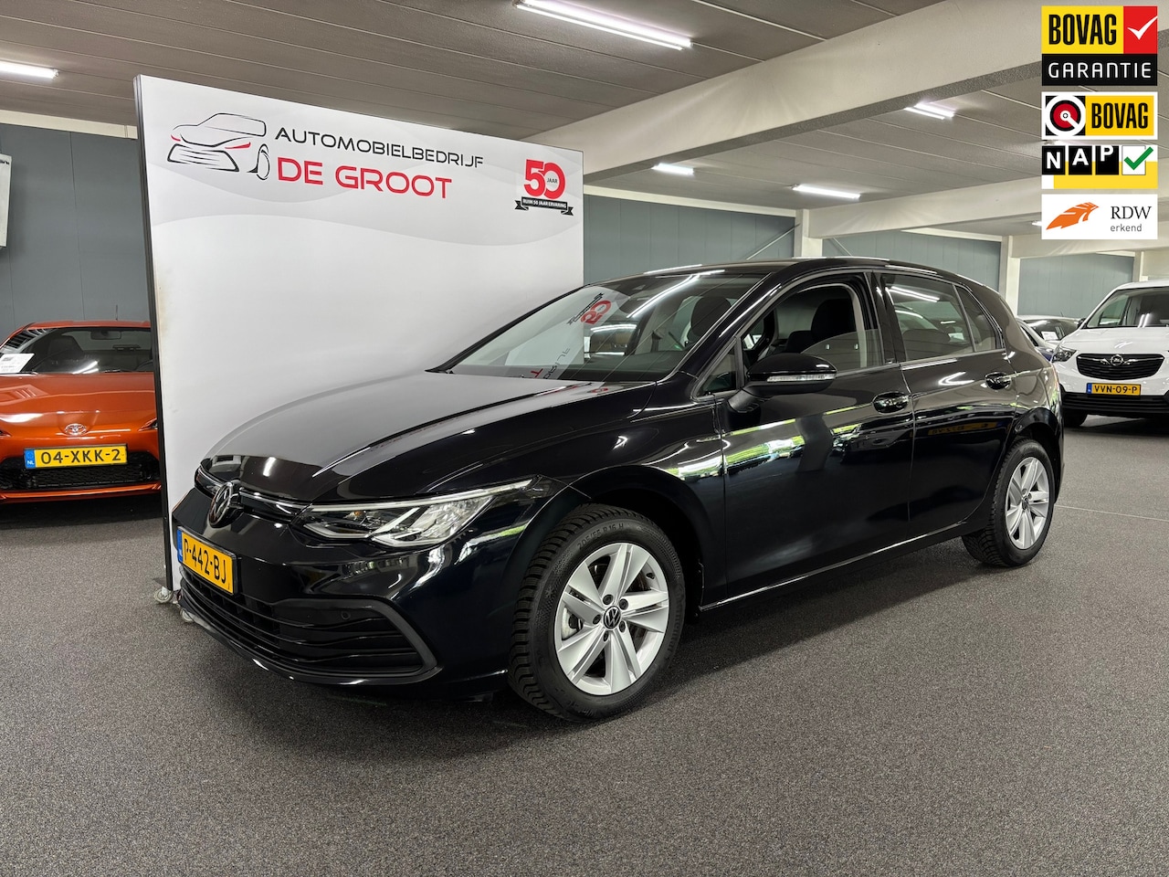 Volkswagen Golf - 1.0 TSI Life / NL-auto, Cruise control, Navi, Airco - AutoWereld.nl