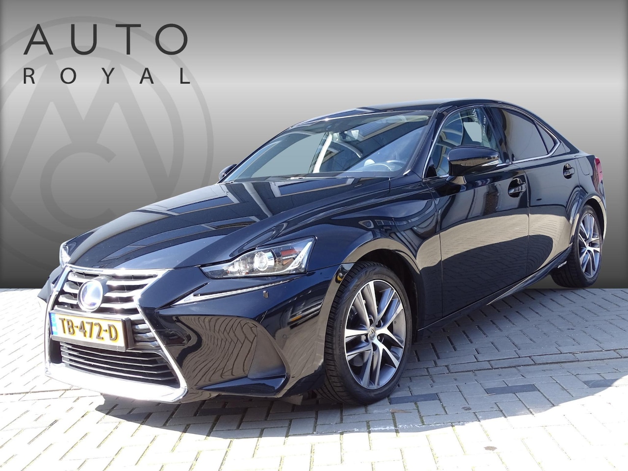 Lexus IS - 300h Hybrid Business Line Automaat, Navigatie, Multimedia, Achteruit Rij Camera Airco/ECC, - AutoWereld.nl