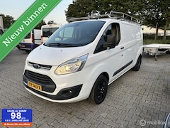 Ford Transit Custom - 330 2.2 TDCI L2H1 Ambiente
