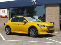 Peugeot e-208 - ALLURE PACK EV 50kWh 136pk 3-fase | Navigatie | Adaptieve Cruise & Climate | Achteruitrijc