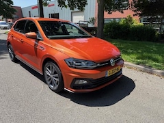 Volkswagen Polo - 1.6 TDI Comfortline Business/ R-line