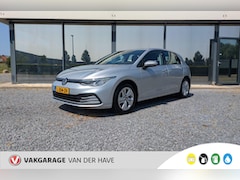 Volkswagen Golf - 1.0 TSI Life Business | Trekhaak | Camera | CarPlay | ACC | Stoel/stuurverwarming | Parkee