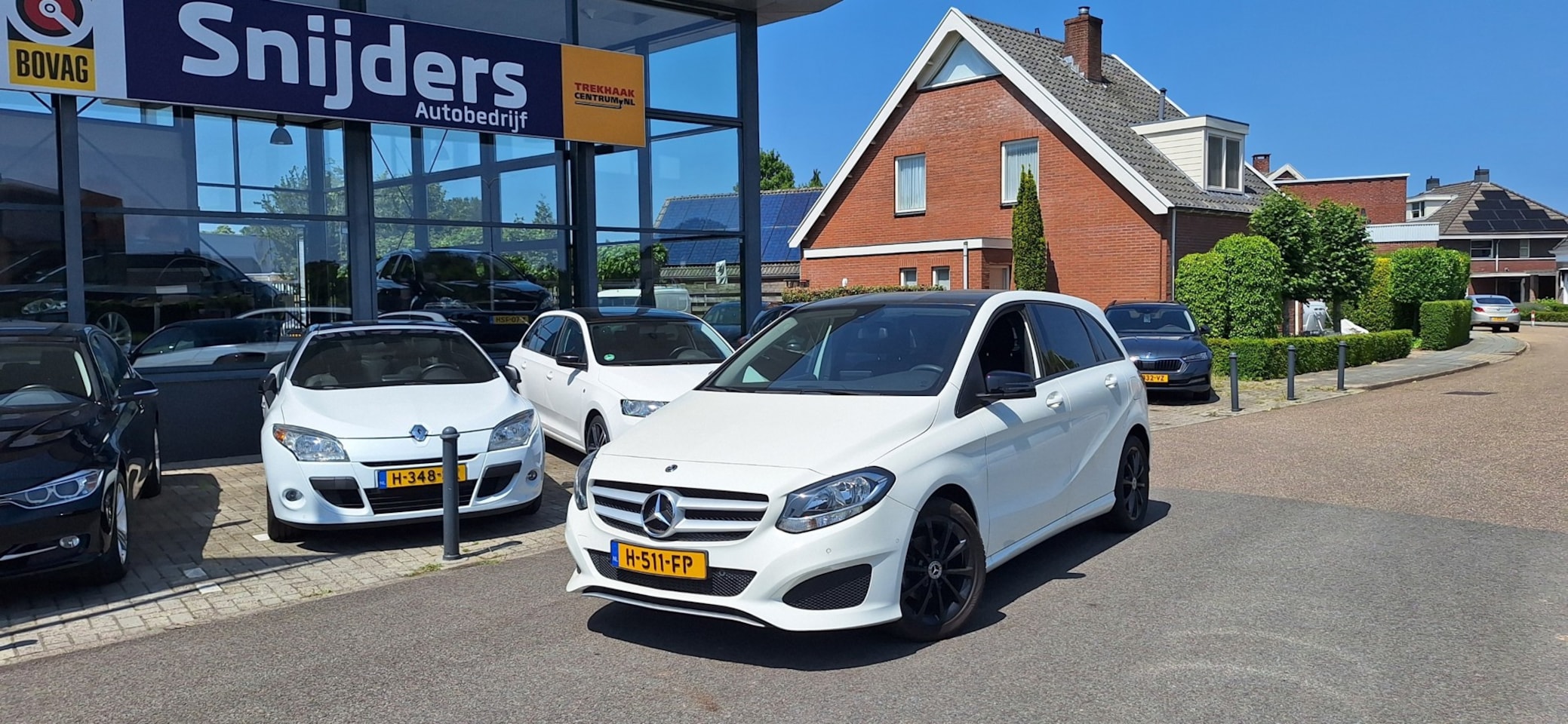 Mercedes-Benz B-klasse - 180 Blue Efficiency Business NAVI/PDC/TREKHAAK - AutoWereld.nl