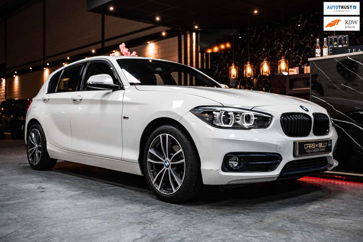BMW 1-serie - 116i Edition Sport Line Shadow Executive 116i Edition Sport Line Shadow Executive - AutoWereld.nl
