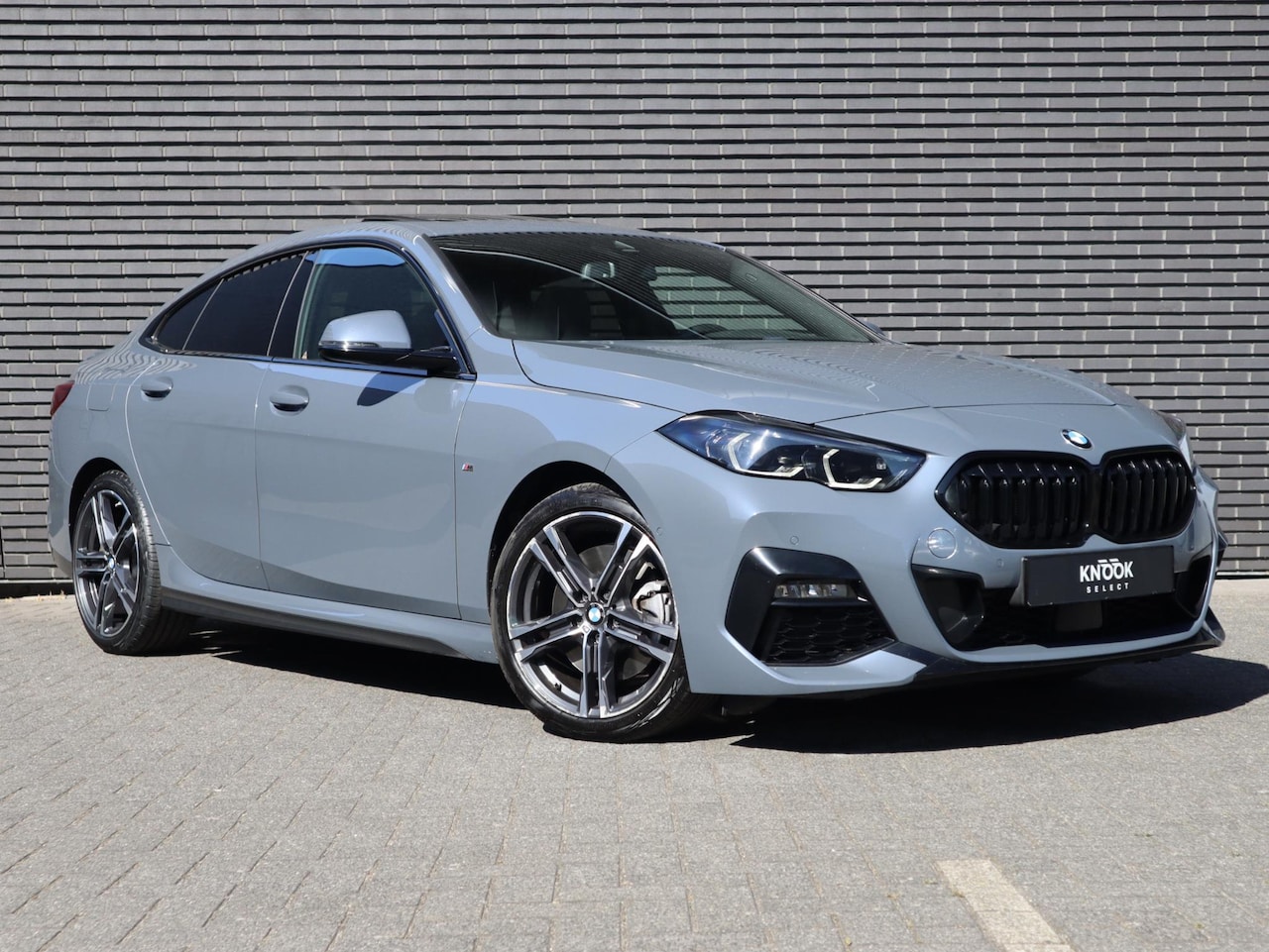 BMW 2-serie Gran Coupé - 220i M Sport High Executive | Panodak | Stuurwiel verwarmd | ambient | - AutoWereld.nl