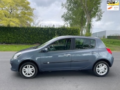 Renault Clio - 1.2-16V Team Spirit AIRCO/APK/NAP/VELGEN