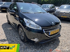 Peugeot 208 - 1.2 VTi Envy, Airco, 5drs, p.sensor, cruise