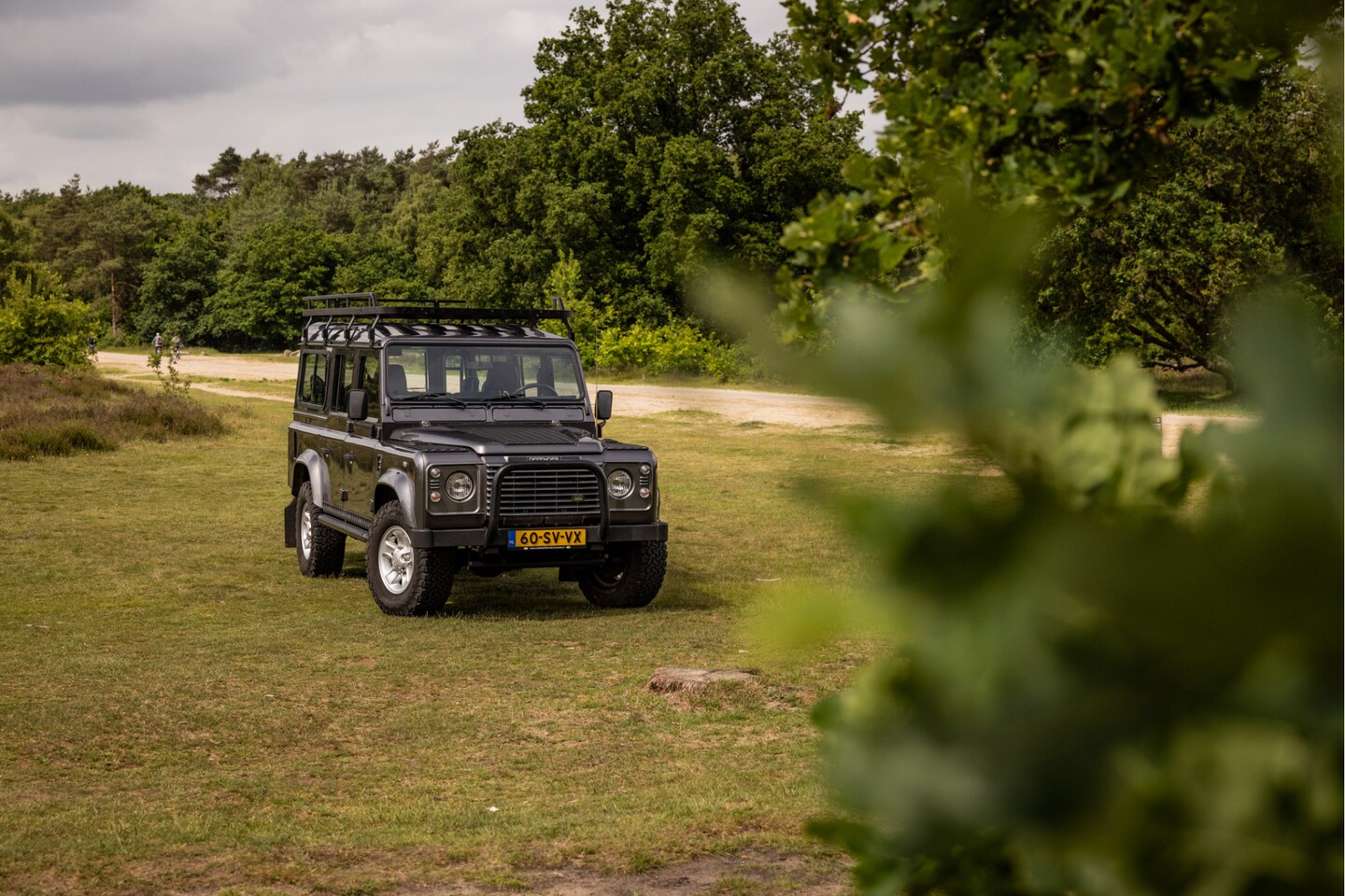 Land Rover Defender - 2.5 Td5 Station Wagon AUTOMAAT! Youngtimer - AutoWereld.nl