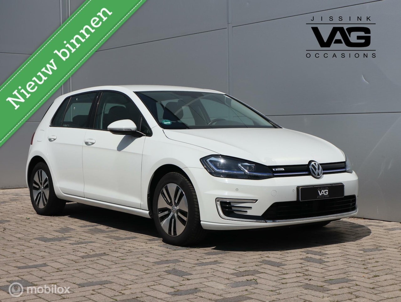 Volkswagen e-Golf - Leer LED PDC CarPlay Clima Navi - AutoWereld.nl