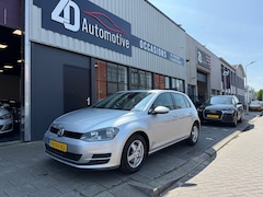 Volkswagen Golf - 1.2 TSI Trendline