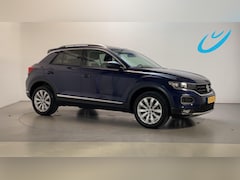 Volkswagen T-Roc - 1.5 TSI 150pk DSG Sport Panoramadak Stoelverwarming Navigatie DAB+ App-Connect