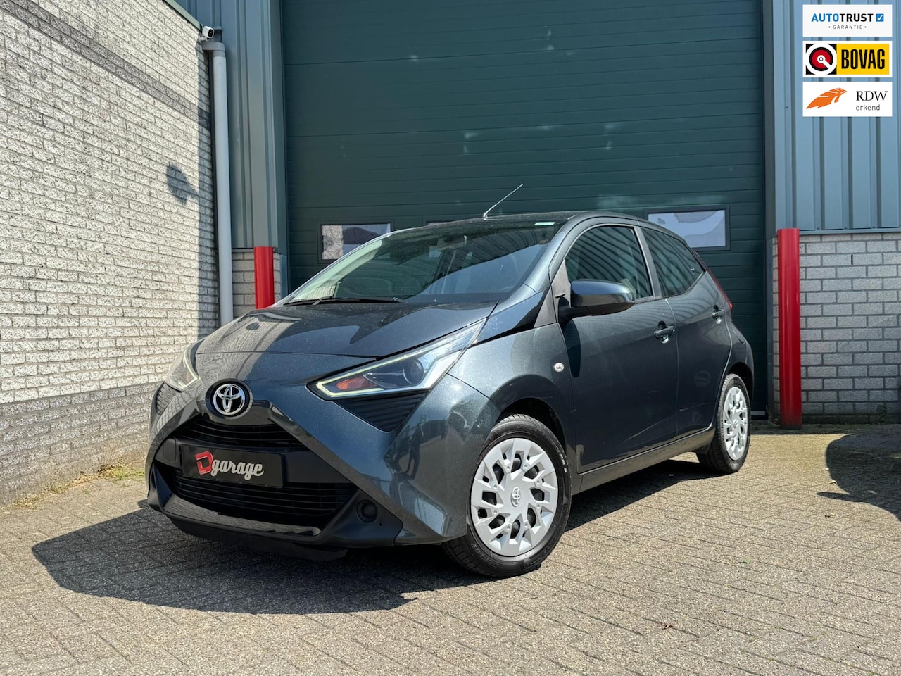 Toyota Aygo - 1.0 VVT-i x-play 1.0 VVT-i x-play - AutoWereld.nl