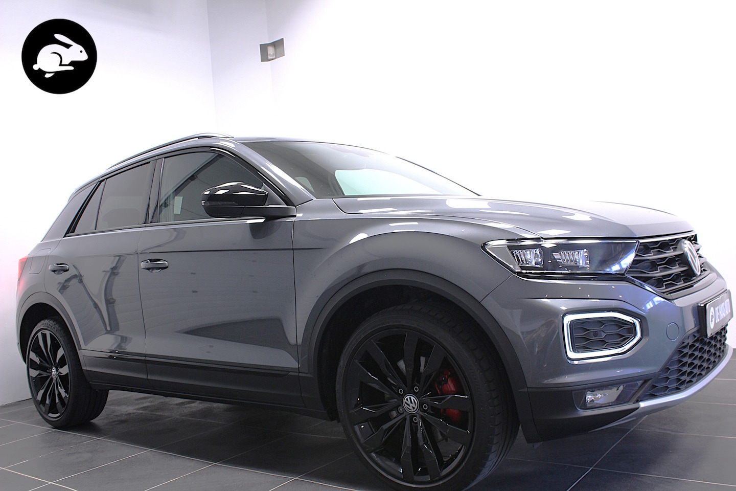 Volkswagen T-Roc - 1.5 TSI Sport Black Style/19 inch/Virtual/Camera/Acc - AutoWereld.nl