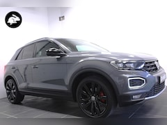 Volkswagen T-Roc - 1.5 TSI Sport Black Style/19 inch/Virtual/Camera/Acc