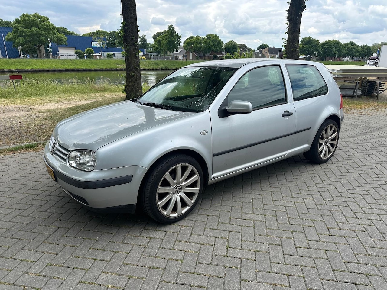 Volkswagen Golf - 1.6-16V Trendline 1.6-16V Trendline - AutoWereld.nl