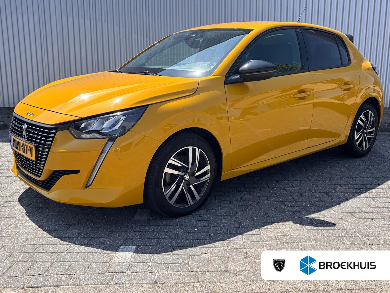 Peugeot 208 - 1.2 PureTech Allure Pack 100PK | Navigatie | Camera | Parkeersensoren | Apple Carplay / An - AutoWereld.nl