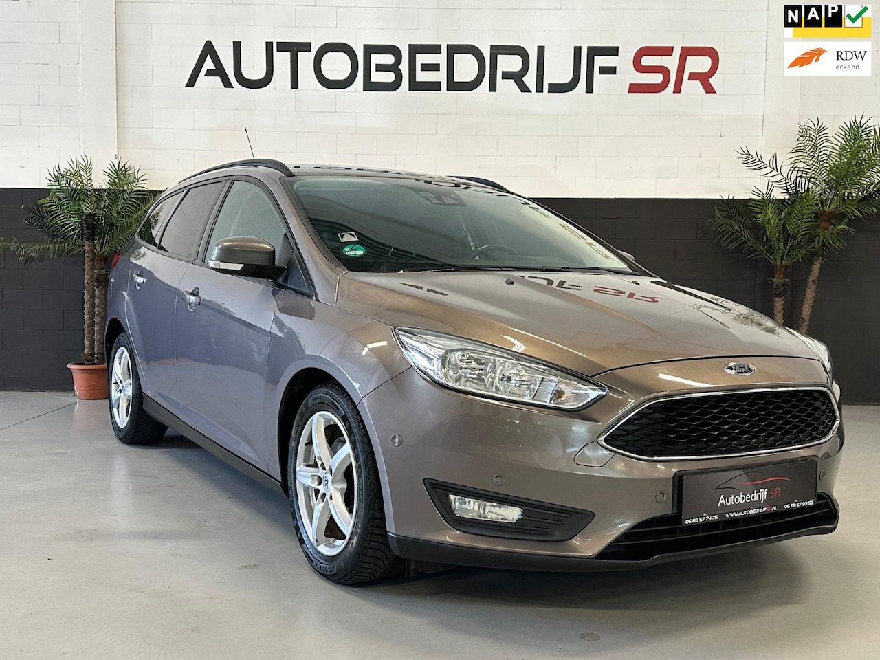Ford Focus Wagon - 1.0 Titanium Navigatie! Cruise Controle! Vol opties - AutoWereld.nl