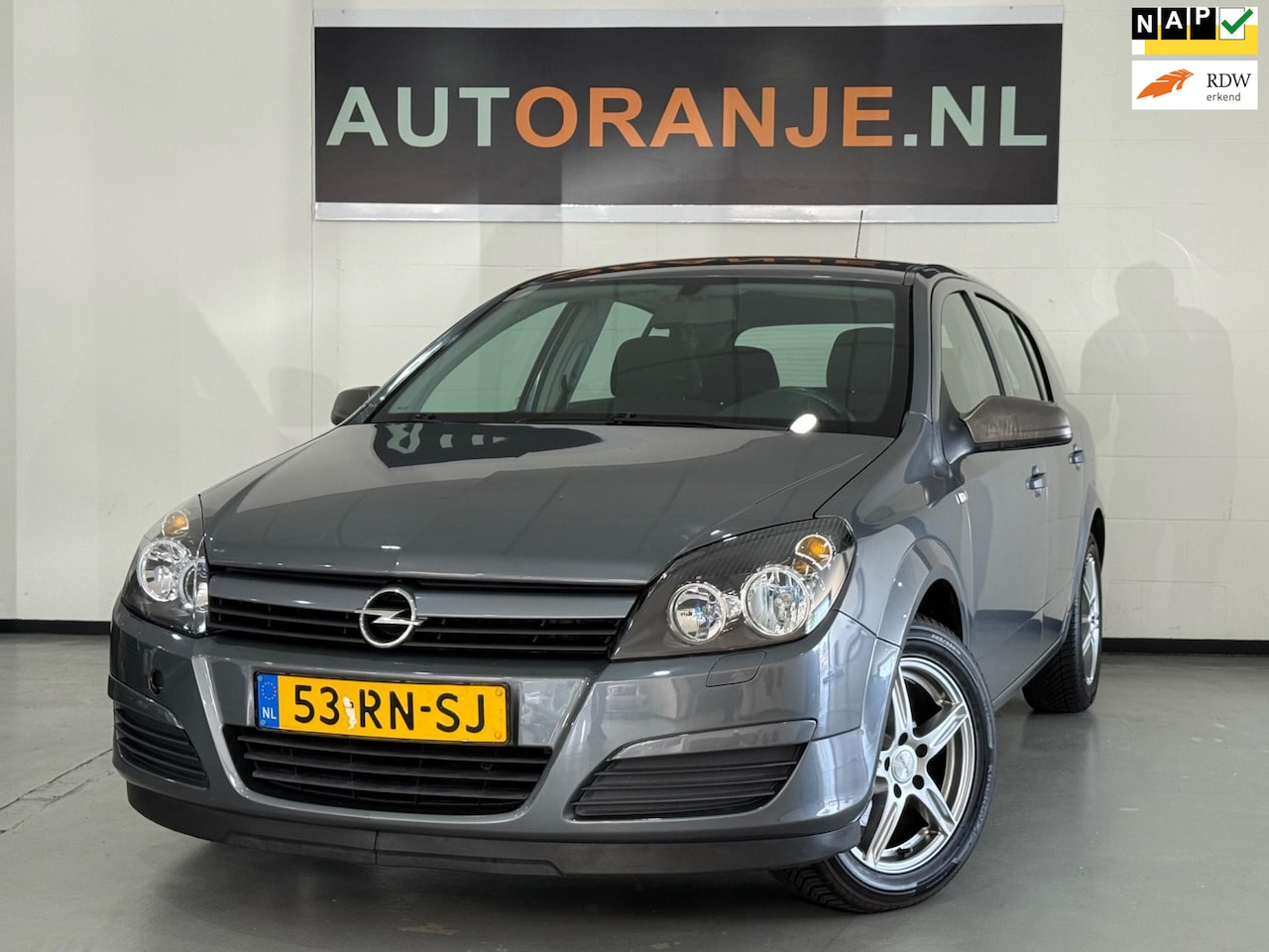 Opel Astra - 1.8 Enjoy-Airco-Cruise-APK-NAP!! - AutoWereld.nl
