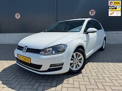 Volkswagen Golf - 1.0 TSI / navi / climate / cruise / PDC v+a / l.m. velgen