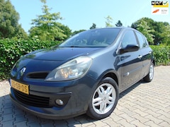 Renault Clio - 1.4-16V Dynamique Luxe 5-Deurs , Clima / Elec.Pakket / Isofix / 15" Lm Velgen