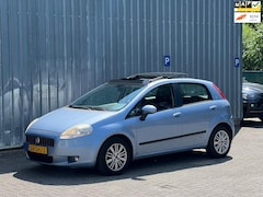 Fiat Grande Punto - 1.4 Dynamic / Panodak / Airco / 5drs