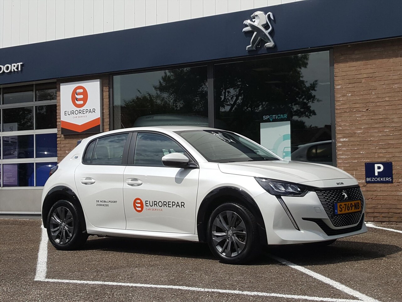 Peugeot e-208 - ACTIVE PACK 50kWh 136pk 1-fase 12% BIJTELLING Cruise & Climate control | Parkeersensoren a - AutoWereld.nl