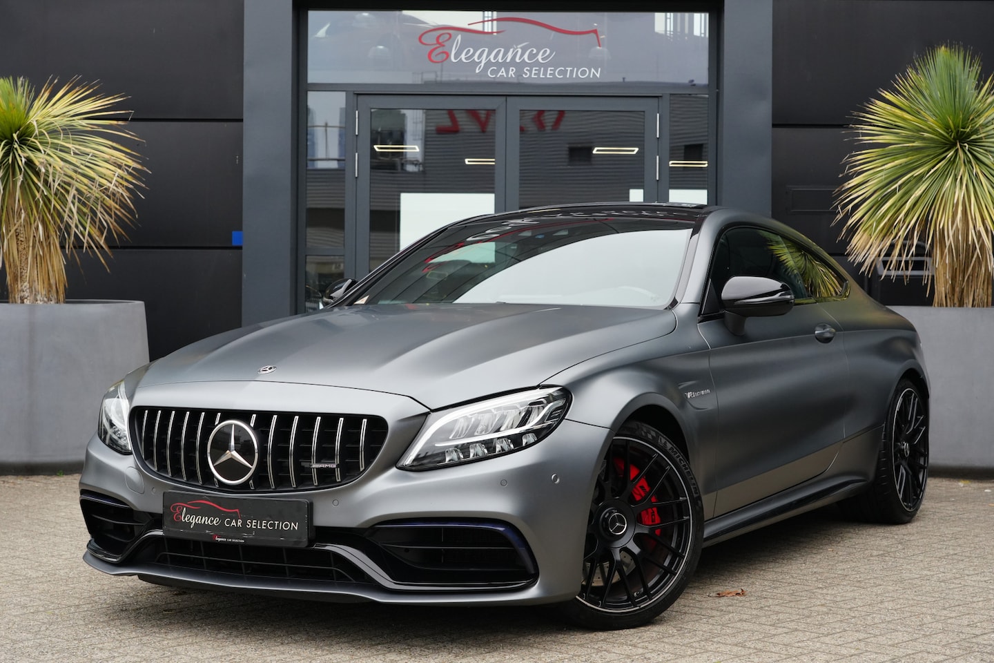 Mercedes-Benz C-klasse Coupé - AMG 63 S 510pk Panoramadak/Burmester/Akrapovič - AutoWereld.nl