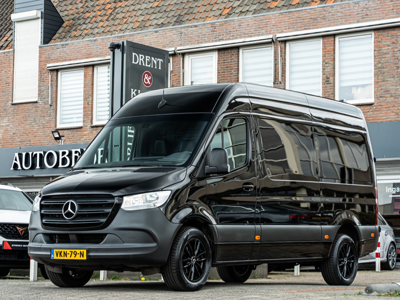 Mercedes-Benz Sprinter - 315 1.9 CDI L2H2 DC 18 INCH CAMERA APPLE CARPLAY LEDER TREKHAAK - AutoWereld.nl